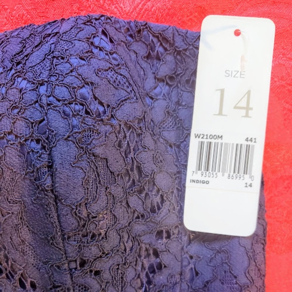 Donna Morgan Quinn Short Strapless Lace Dress - Picture 5 of 8